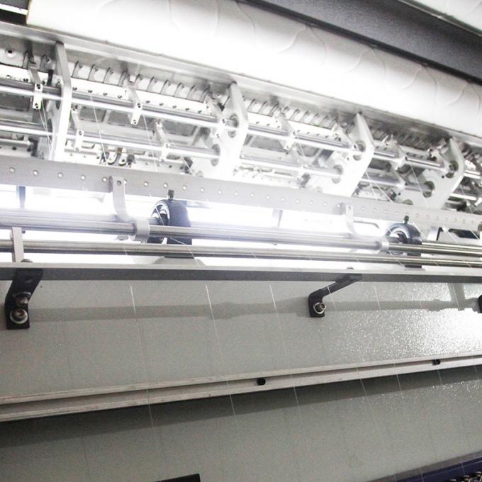 1200RPM automatizó la máquina que acolchaba sin lanzadera para la fabricación YXN-94-3D del colchón