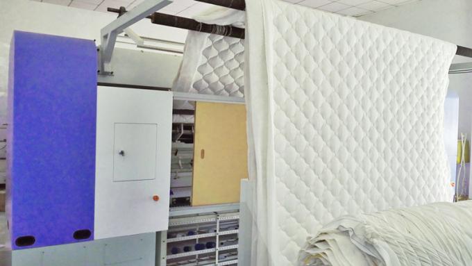 1200RPM automatizó la máquina que acolchaba sin lanzadera para la fabricación YXN-94-3D del colchón