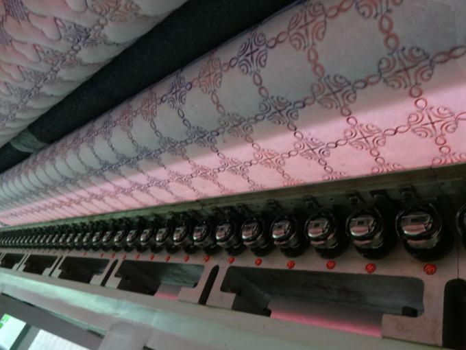 Bordado que acolcha para la ropa, máquina de coser industrial, máquina automatizada de la máquina del bordado que acolcha