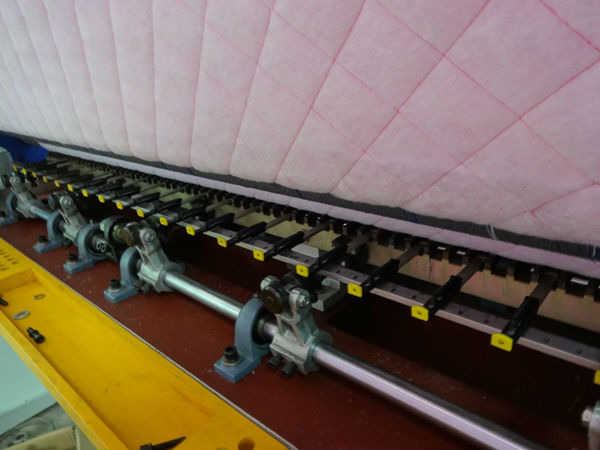 Máquina que acolcha industrial de la lanzadera del ordenador de gama alta de la Multi-aguja